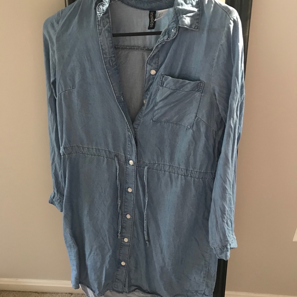 H&M Faux Denim drawstring dress in EUC 💙